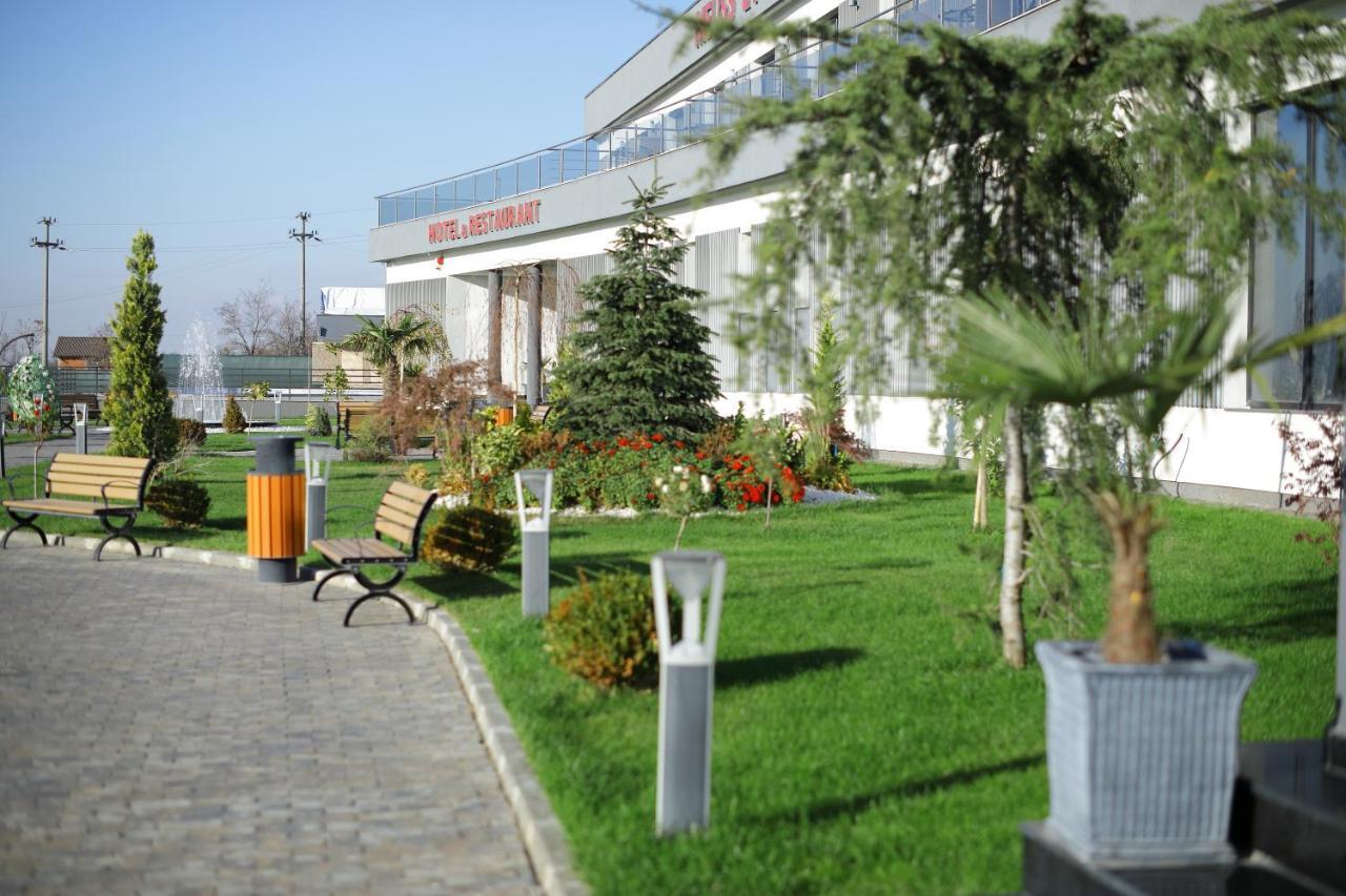 Meliss Events Hotel Craiova Exterior foto